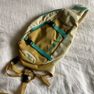 Patagonia crossbody bag in beige/khaki/teal